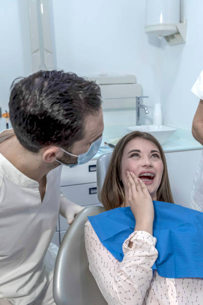 Best Tooth Pain Emergency Relief  in Golden Glades, FL